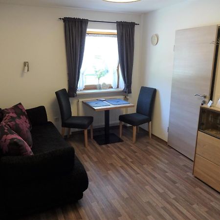 Ferienwohnung Gruesser In เบิร์ชเทสกาเดน ภายนอก รูปภาพ