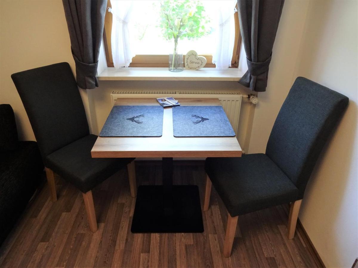 Ferienwohnung Gruesser In เบิร์ชเทสกาเดน ภายนอก รูปภาพ
